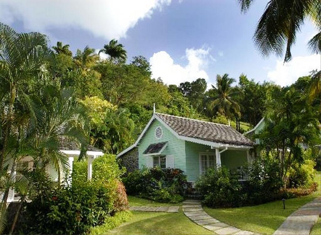 ホテル East Winds St. Lucia グロス・アイレット エクステリア 写真