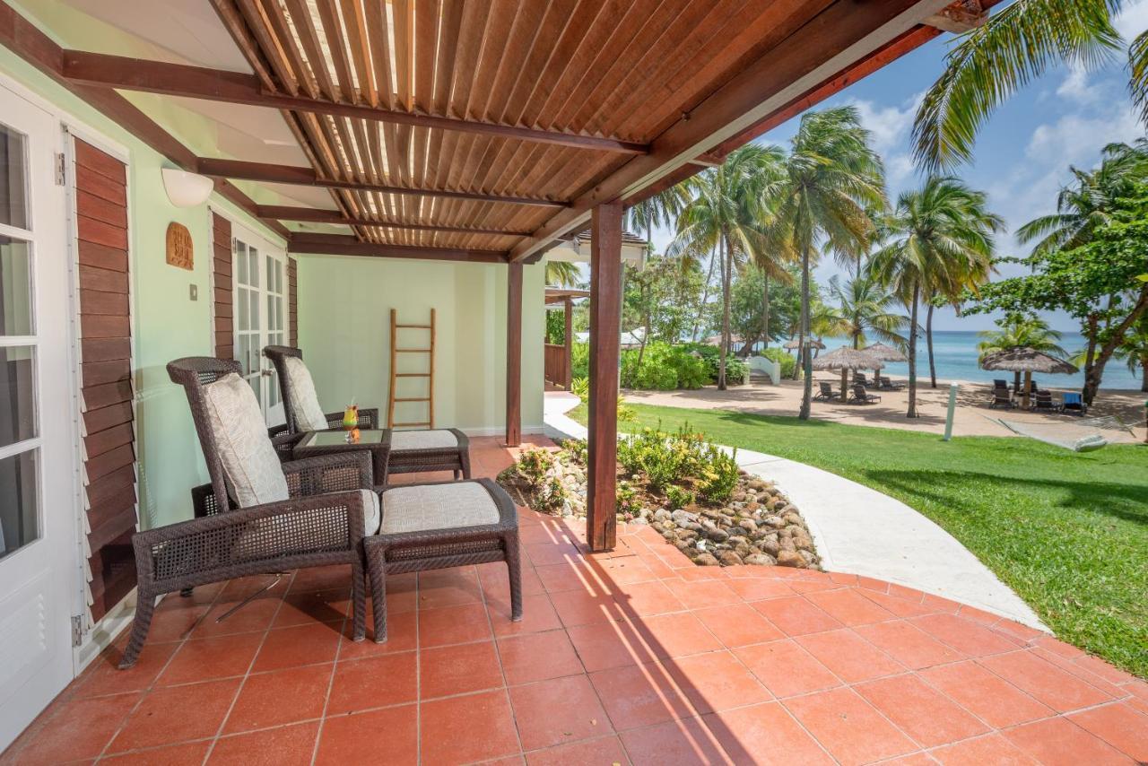 ホテル East Winds St. Lucia グロス・アイレット エクステリア 写真