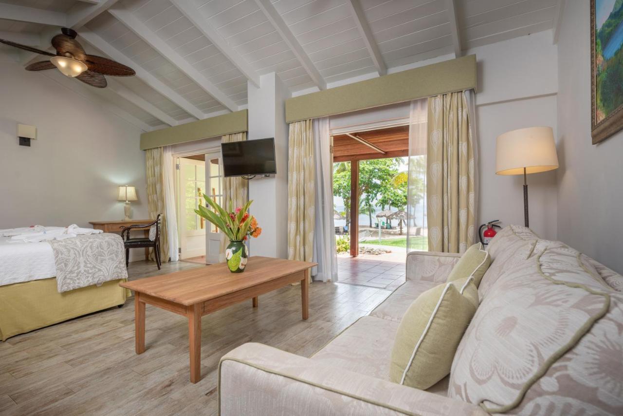 ホテル East Winds St. Lucia グロス・アイレット エクステリア 写真