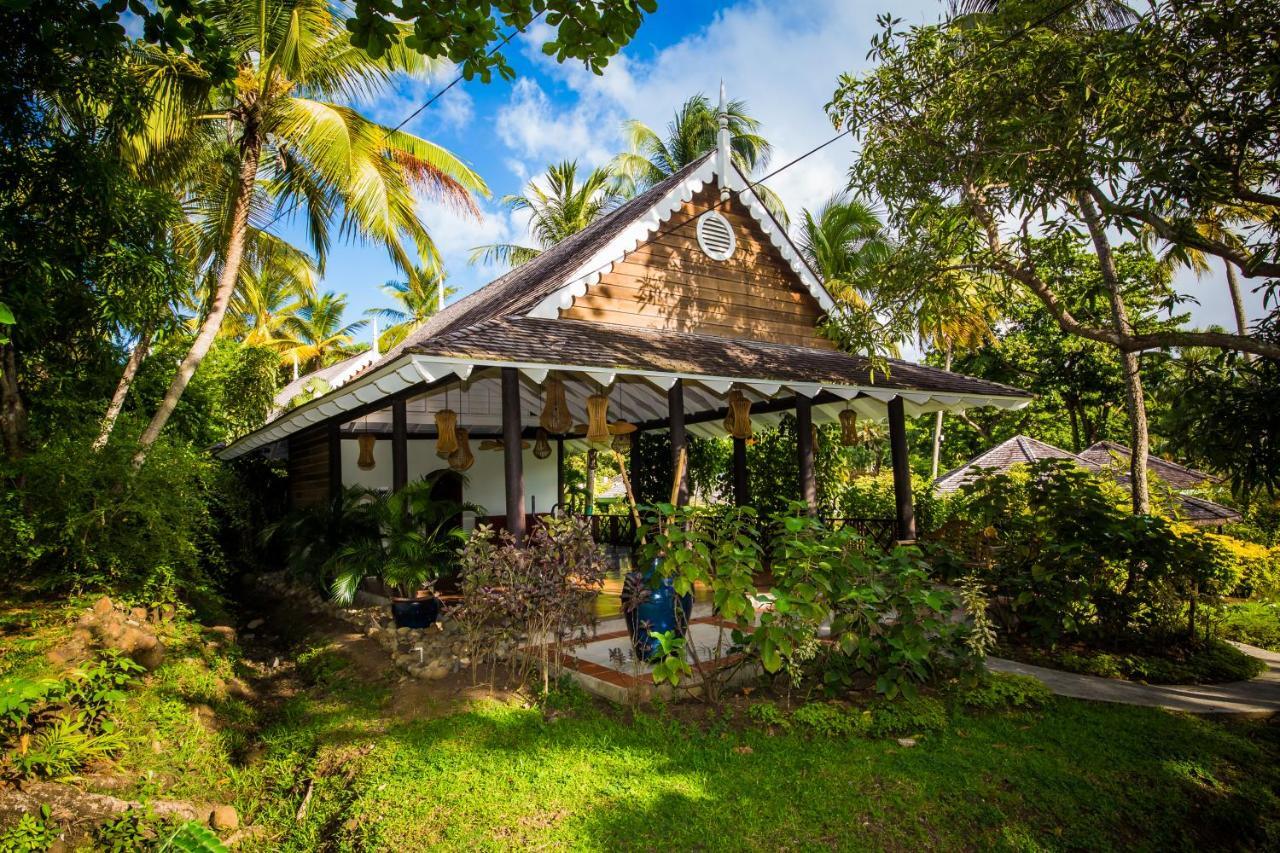 ホテル East Winds St. Lucia グロス・アイレット エクステリア 写真